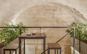 Hydria Rooms